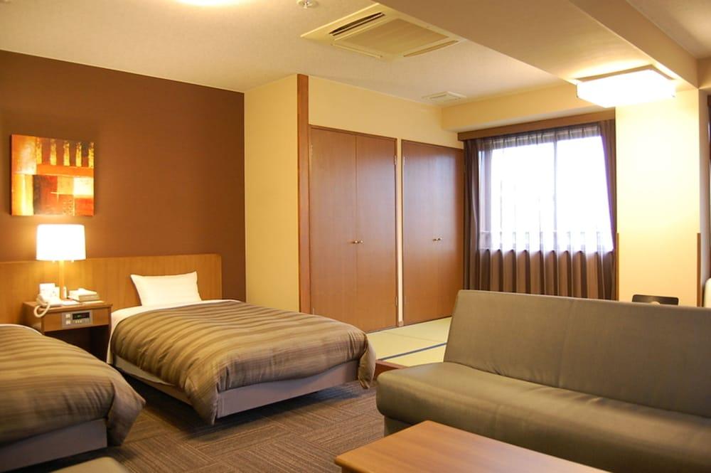 Route Inn Grantia Hidatakayama Wakura No Yado Экстерьер фото
